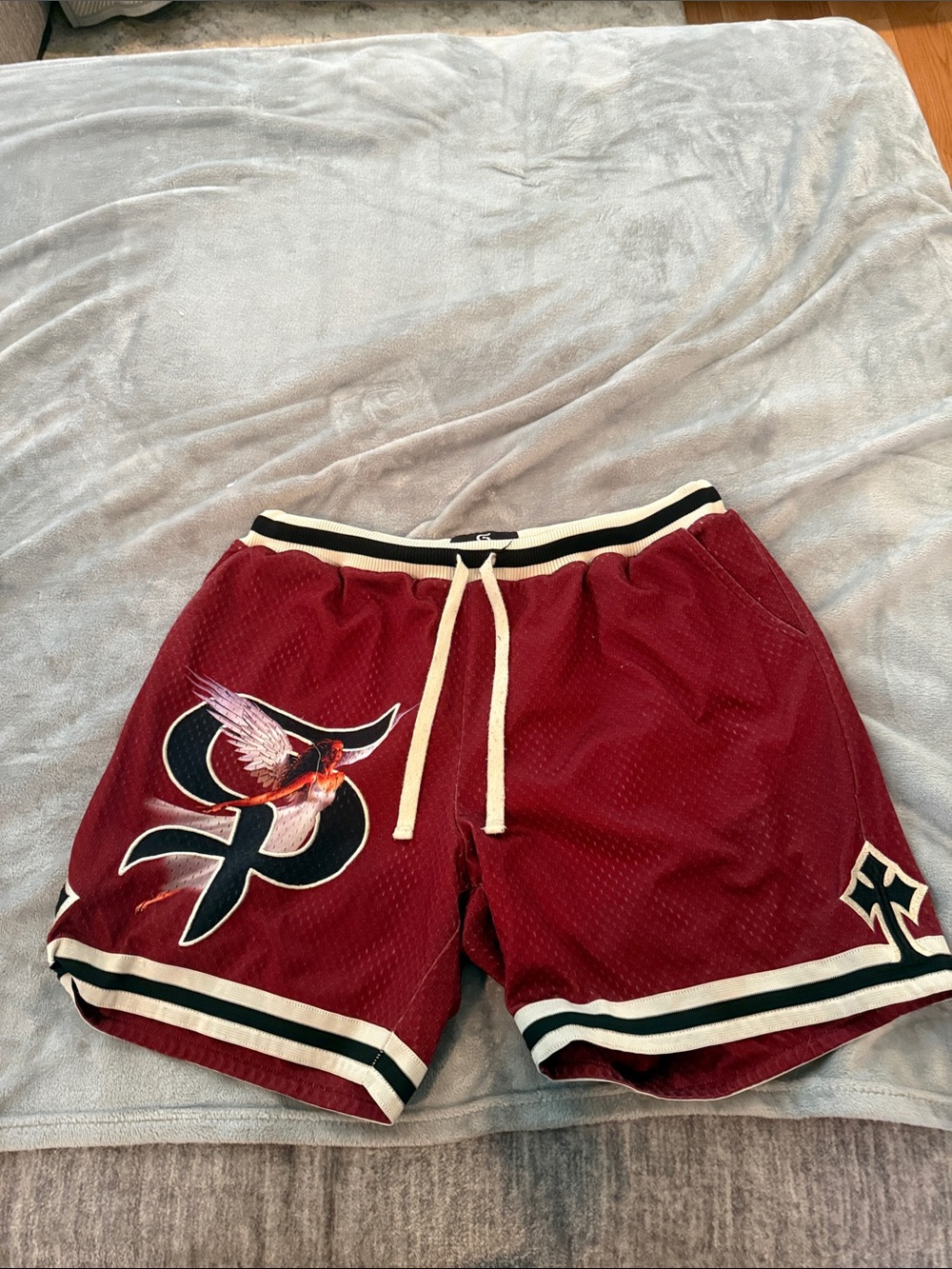 Men's Maroon Athletic Mesh Shorts with Contrast Trim